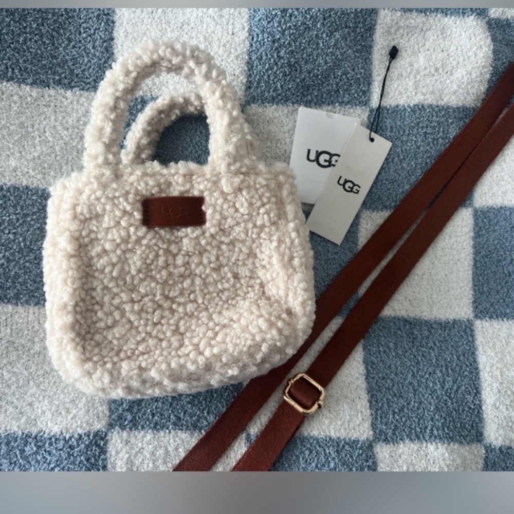 Sherpa crossbody